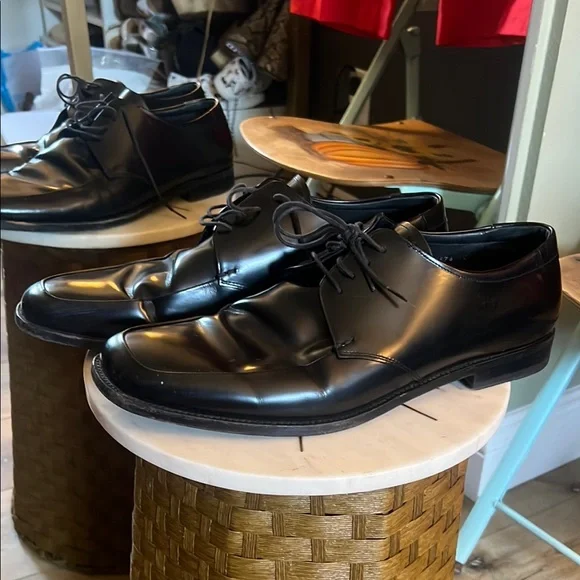 Prada | Shoes | Prada Size 2 Classic Black Mens Dress Shoes  display picture 3